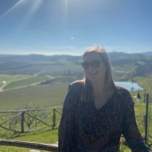 Meet your Posher, Allie